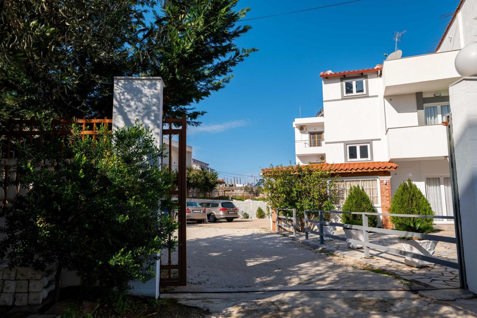 Apartments Aktea Ksamil Esterno foto
